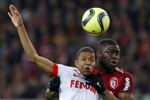 Everton spending spree could continue with powerful £18million-rated defender targeted – report