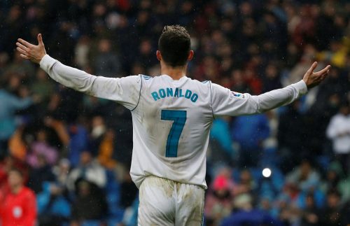 Major transfer news for Man United as superstar reportedly tells teammates of intentions