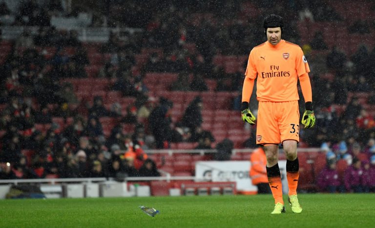 Bye Cech: Arsenal really need to replace awful ‘keeper with 1 of these 2 ASAP