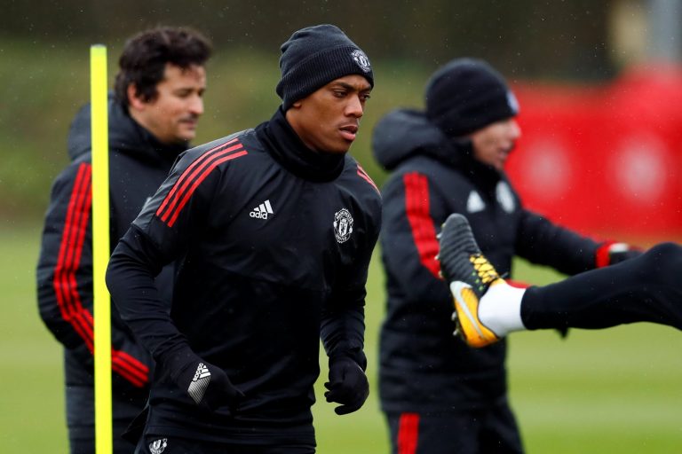 ‘Love it’, ‘Get in’ – Man United fans on Twitter absolutely delighted with Mourinho’s update earlier