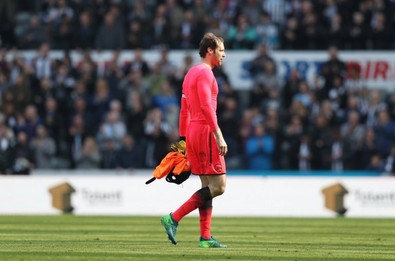 ‘No longer good enough’ – Arsenal fans on Twitter react as veteran speaks out