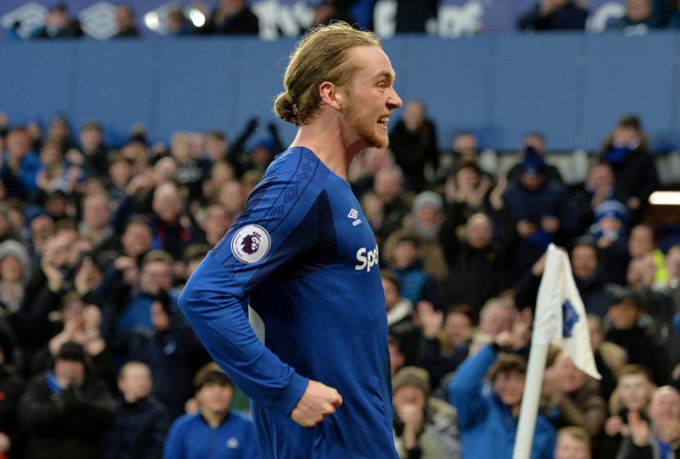 Everton fans take to Twitter in delight at Tom Davies’ new deal