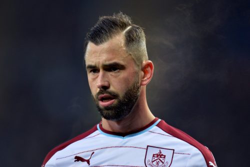 burnley-steven-defour-dyche-return