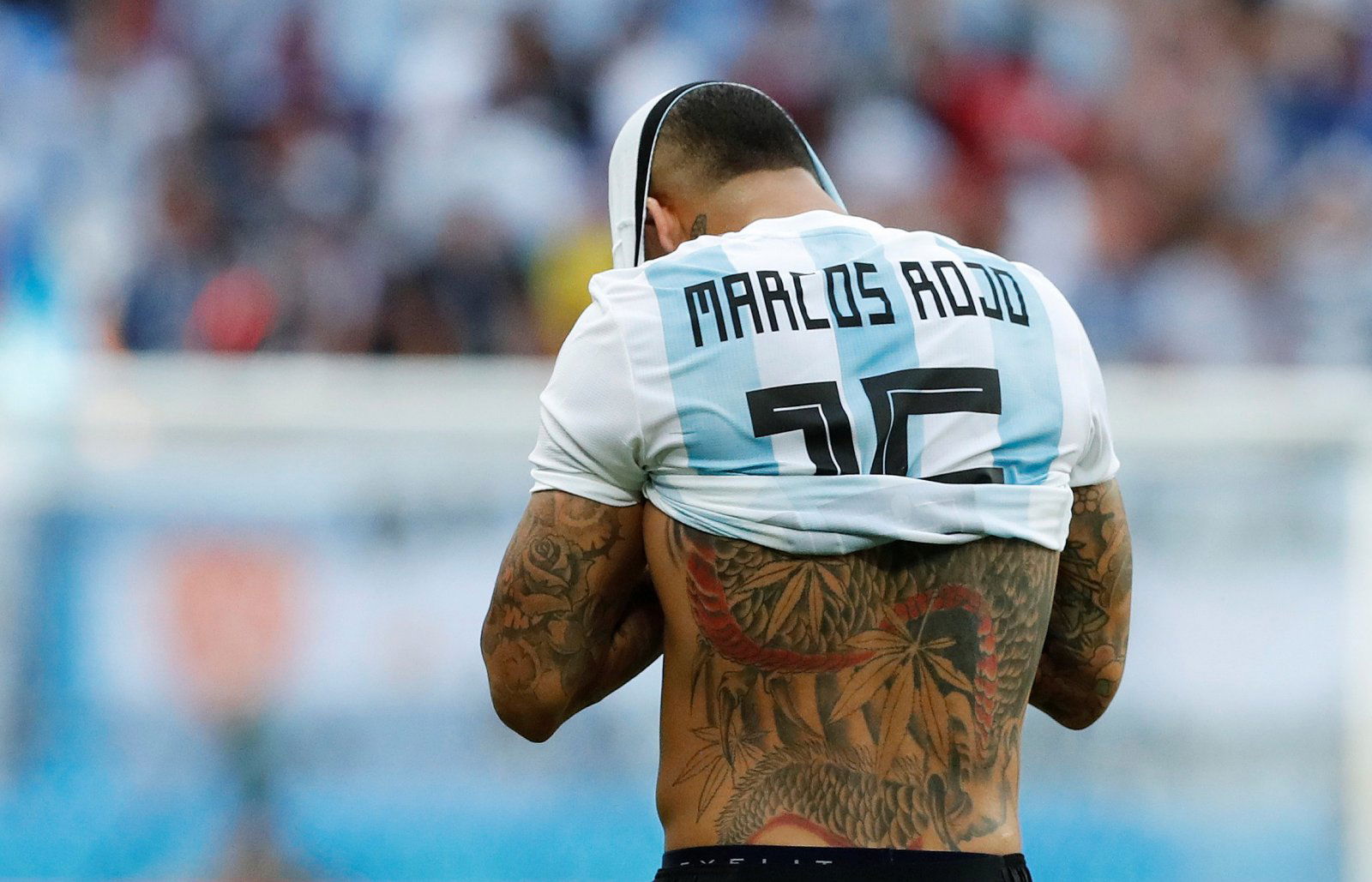 Wolves closing in on deal to sign Marcos Rojo