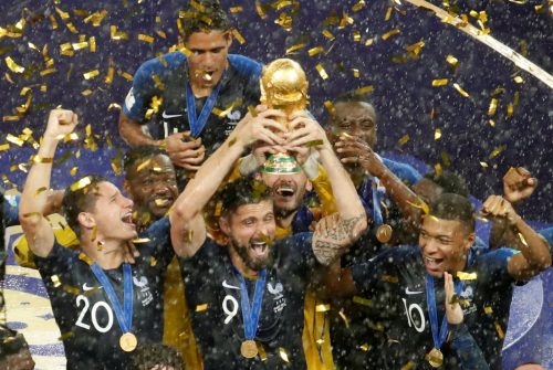 Oliver Giroud beyond perfect for West Ham’s vibrant new frontline