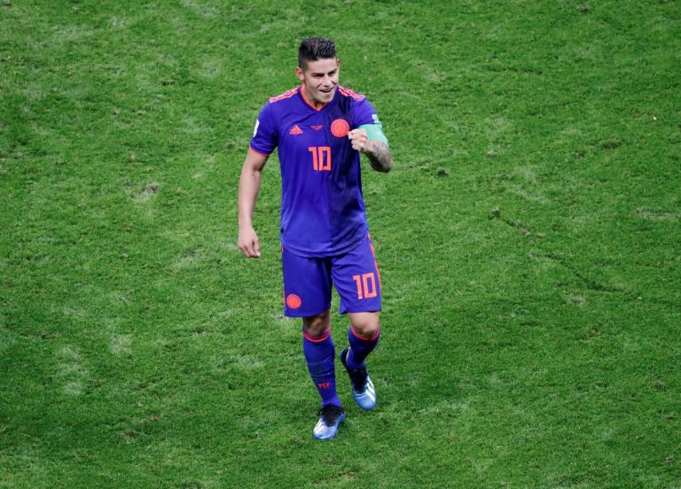 If Chelsea lose Willian this summer then James Rodriguez should be his replacement