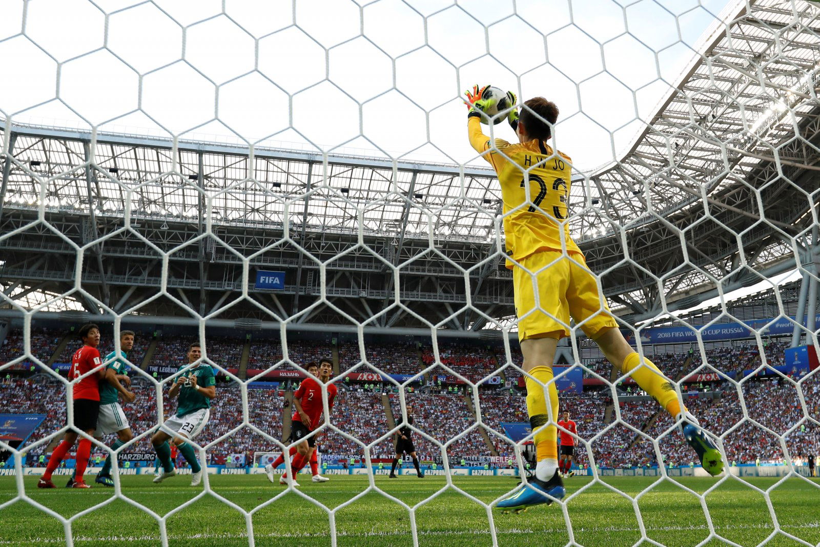 Celtic must look at Hyeon-Uh Jo as Craig Gordon’s long-term replacement - Celtic