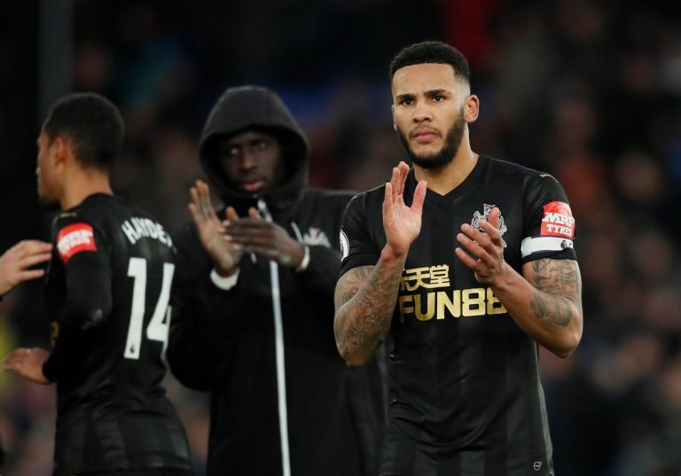 Newcastle fans on Twitter loving Lascelles quotes on Benitez