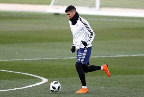 Newcastle should hijack Everton’s deal for Marcos Rojo