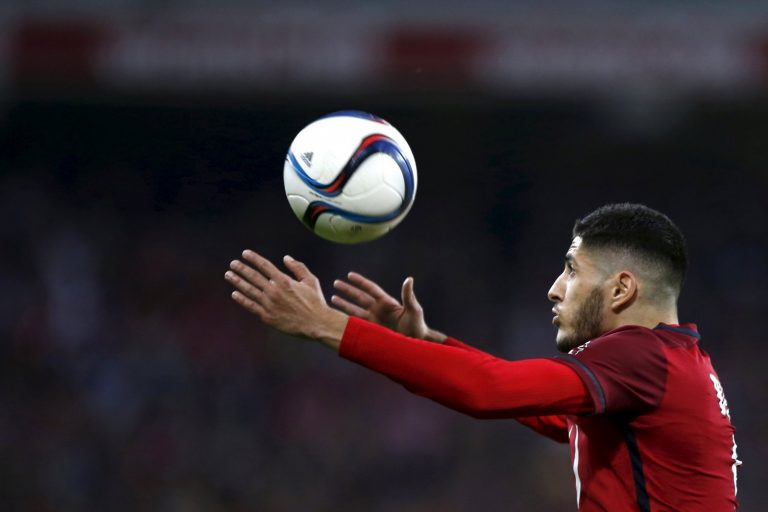Leeds United should offer lifeline to Yassine Benzia