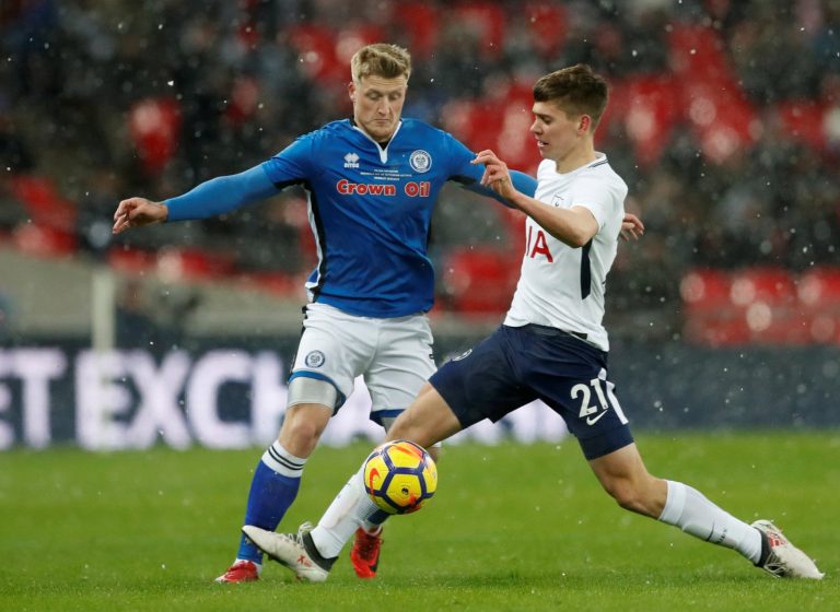 Tottenham Hotspur: Fans call for Pochettino to play Juan Foyth more