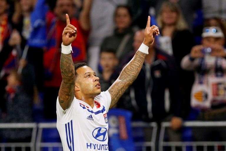 Arsenal: Gunners interested in signing Memphis Depay