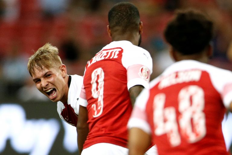 These Arsenal fans are loving Emery’s latest decision on Emile Smith-Rowe