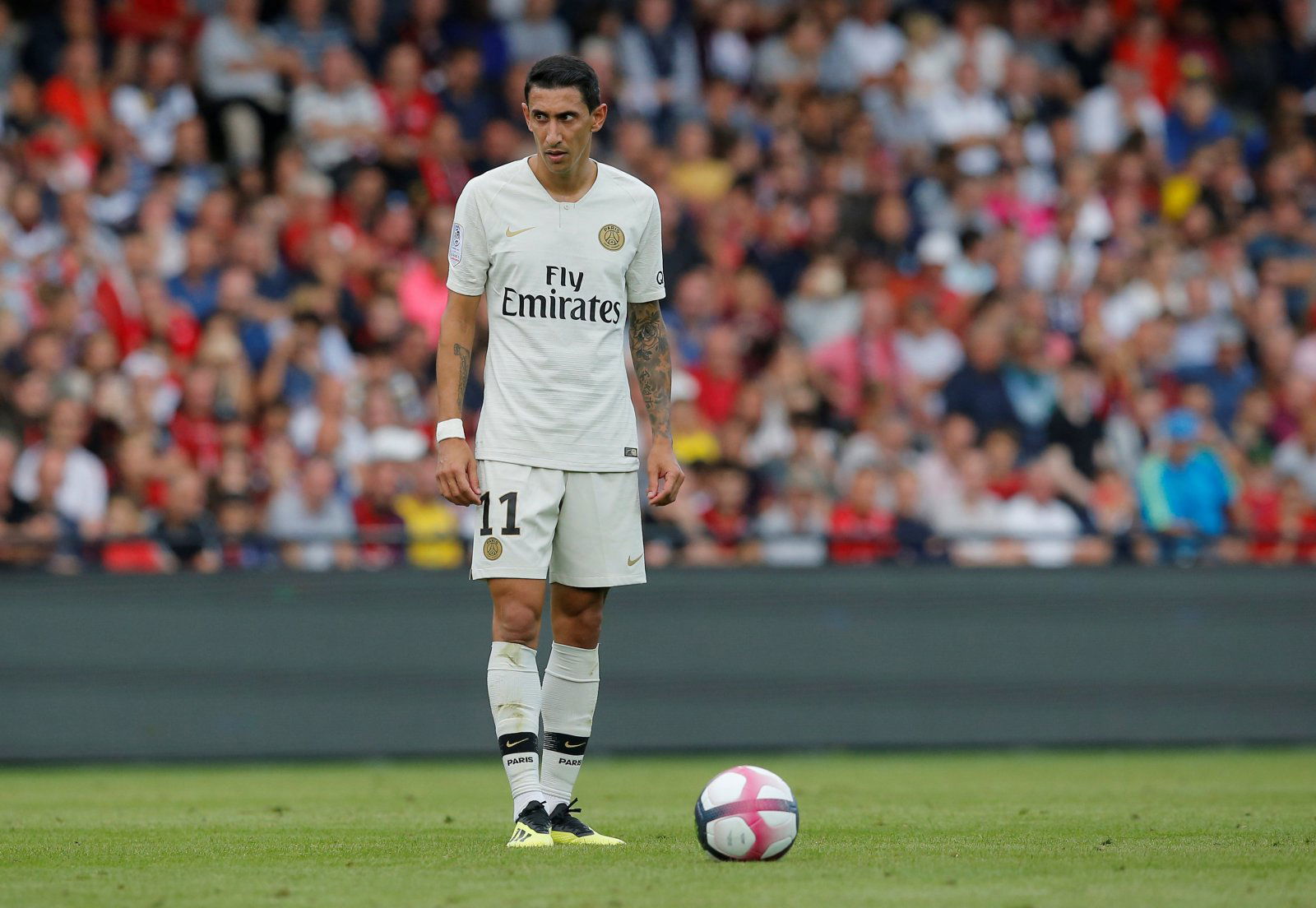 Angel Di Maria could slot nicely into an Arsenal midfield not quite sure of itself yet