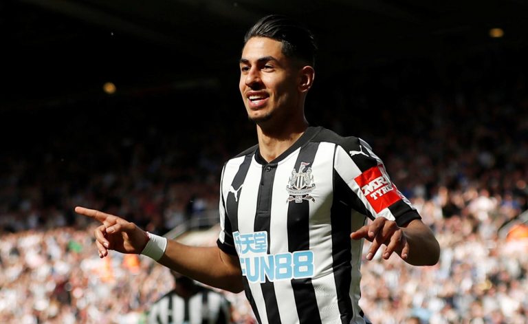 Newcastle fans take to Twitter to call for Ayoze Perez sale