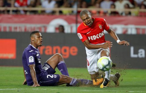 Back to France: Benitez needs Christopher Jullien after Lejeune injury