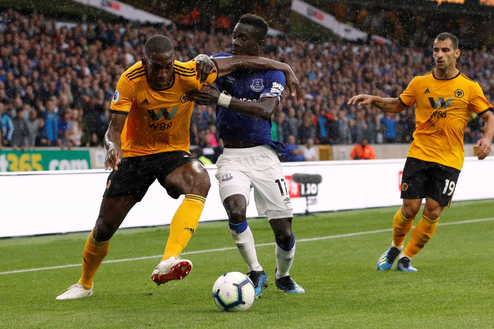 Forget signings: Keeping Idrissa Gueye would represent a great window for Everton - Everton