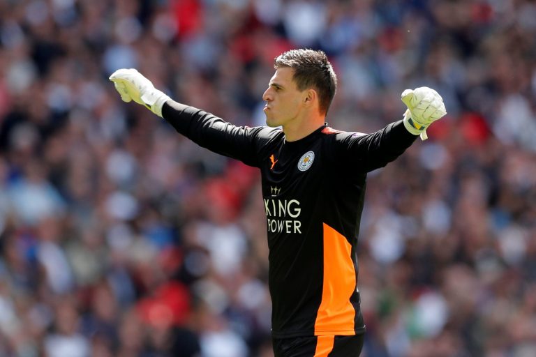 Rodgers should seek to lure Leicester City’s Eldin Jakupovic to Celtic