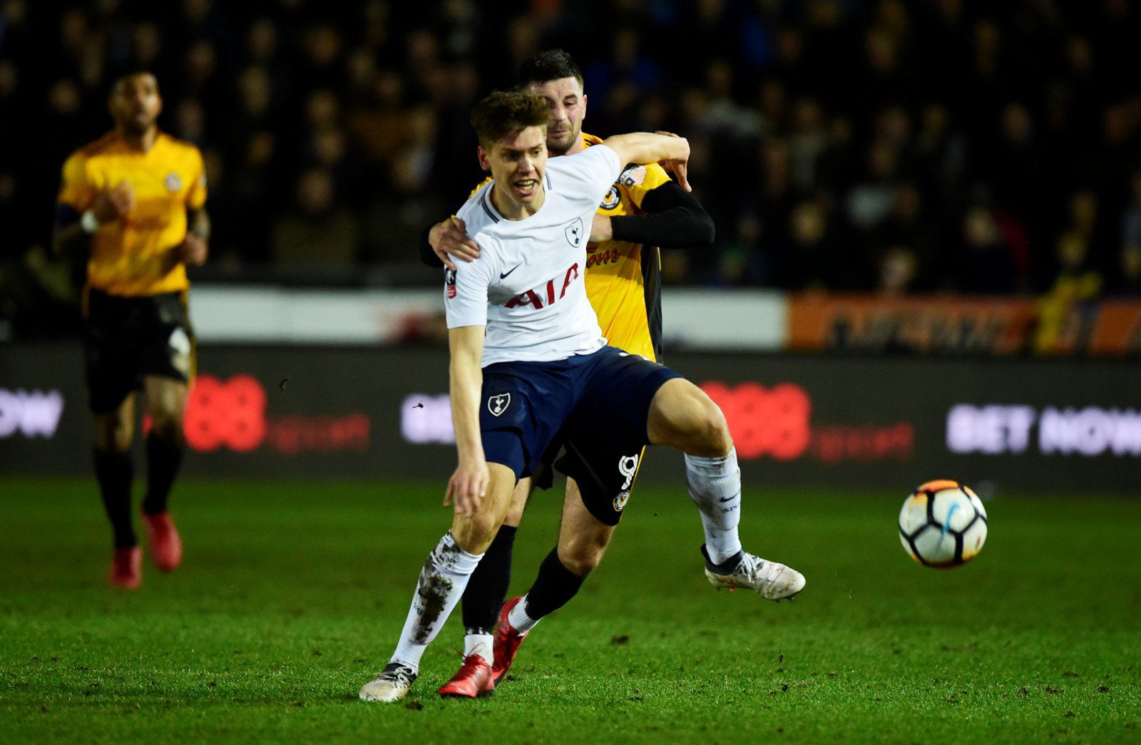 Pochettino may be plotting important season for Foyth - Premier League