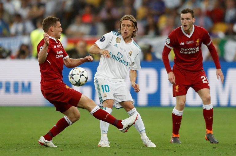 Luka Modric playing for Real Madrid vs Liverpool in the Champions League final