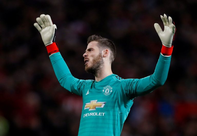 Manchester United: Fans fume at David de Gea update