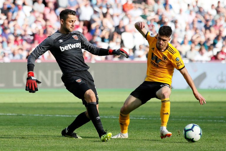 West Ham fans on Twitter all come together to rave over sublime Fabianski