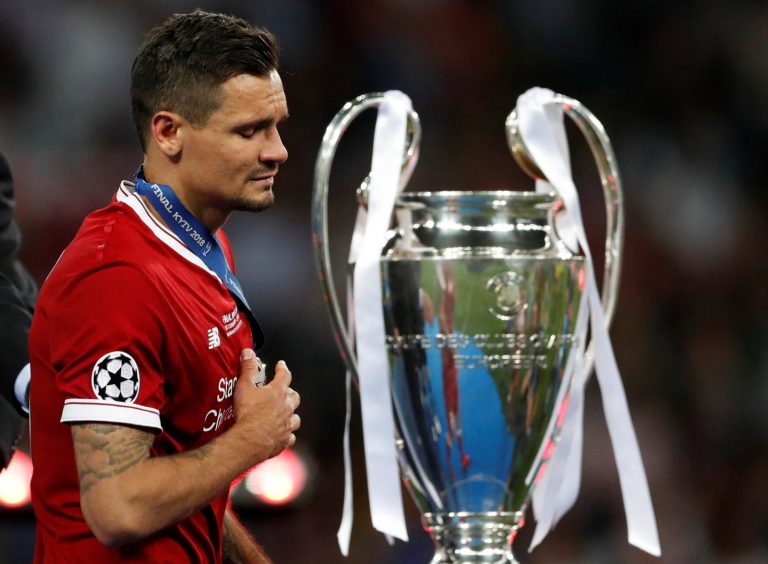Liverpool fans want to see Gomez replace Lovren