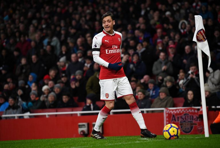 Genius: Mesut Ozil can help lead Unai Emery & Arsenal to within 1 point of Tottenham today