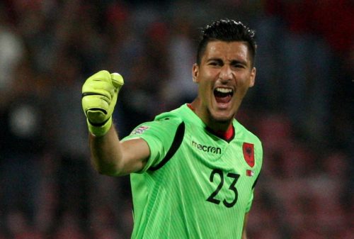 Tottenham: Fans react to transfer battle for Thomas Strakosha