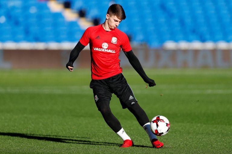 liverpool-fans-want-ben-woodburn-sold