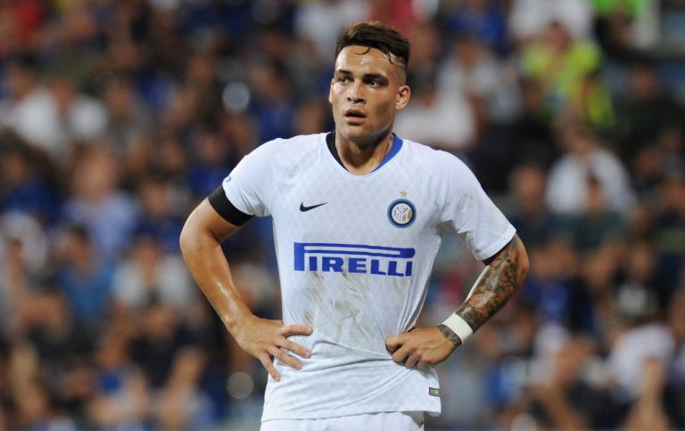 Barcelona: Fans want Lautaro Martínez
