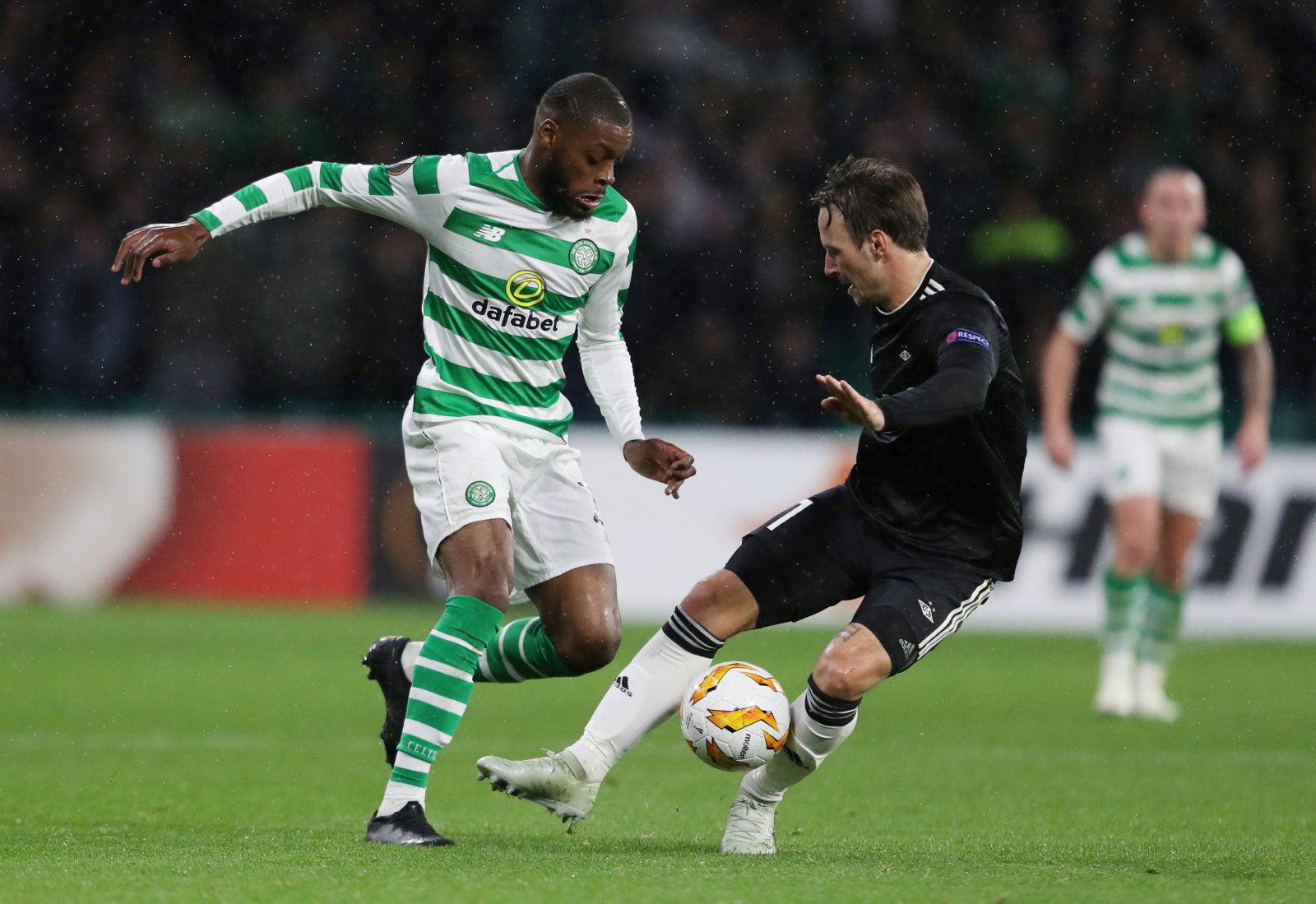 Report: Celtic make clear stance on 4-goal midfielder who faces stiff competition for his place