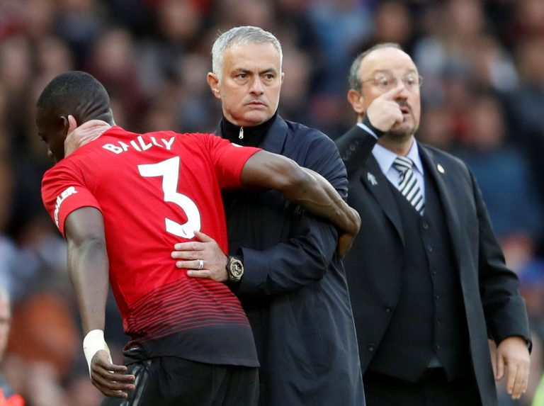 Manchester United: Fans delighted after doctor who operated on Eric Bailly is revealed