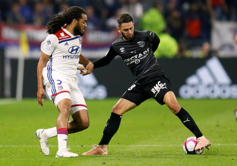 Newcastle: Magpies enquire about Jason Denayer