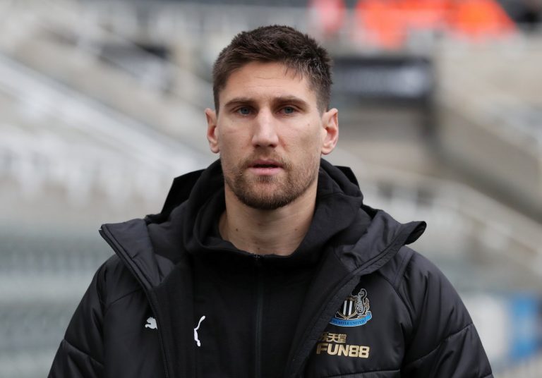 Newcastle United: Keith Hackett says Federico Fernandez got lucky vs Liverpool