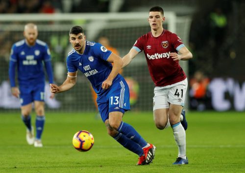 Opinion: West Ham star should jump while the iron is hot amid United and City links