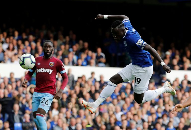 Everton receive offer from Crystal Palace for Oumar Niasse
