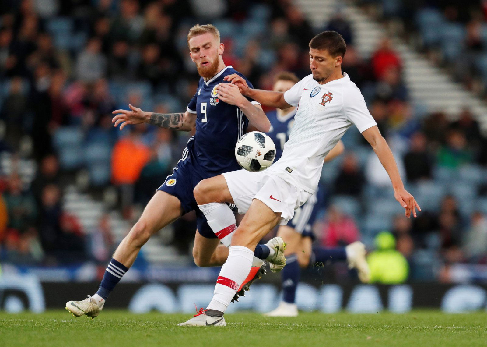 Ruben Dias would be a brilliant signing for Man United ...