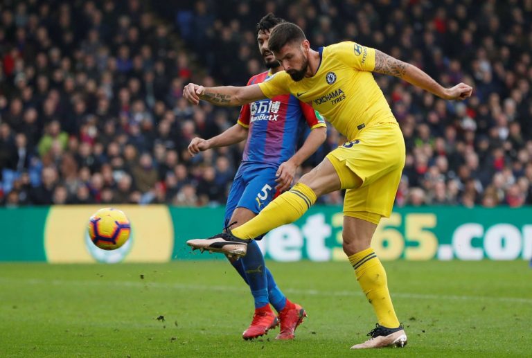 Chelsea: Fans call for Olivier Giroud to receive more game time