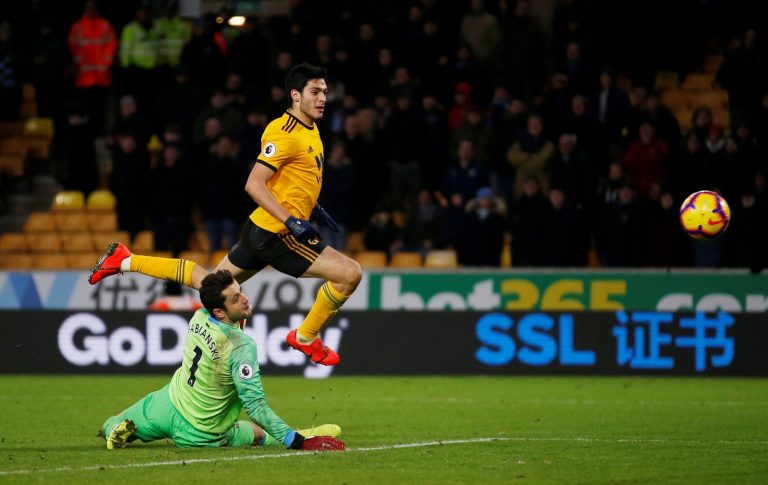 Opinion: Breakdown in talks with Sardar Azmoun should encourage Wolves to complete permanent deal for Raul Jimenez