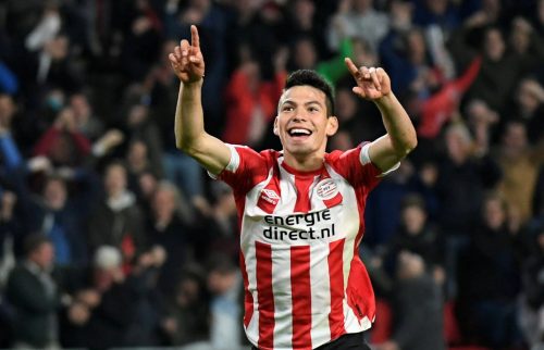 Manchester United: Fans discuss Red Devils’ transfer link with Hirving Lozano