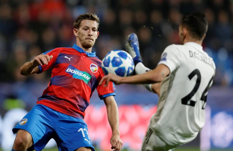 West Ham in talks for Patrik Hrosovsky