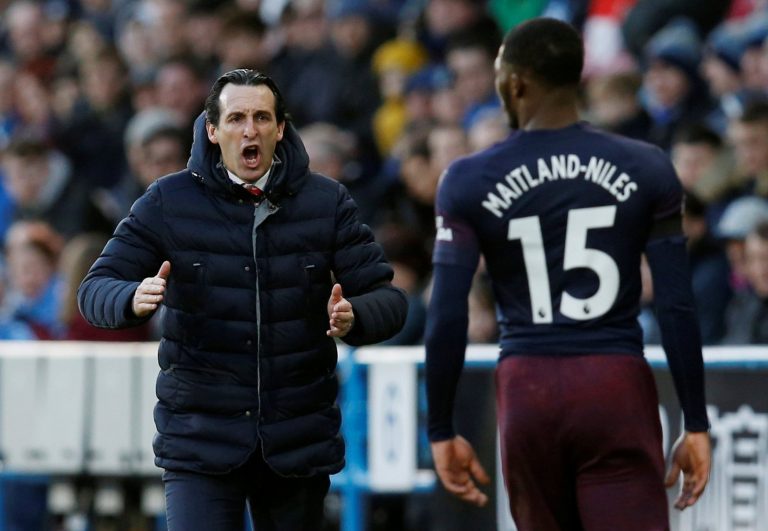 Arsenal fans on Twitter were livid with Michael Oliver yesterday
