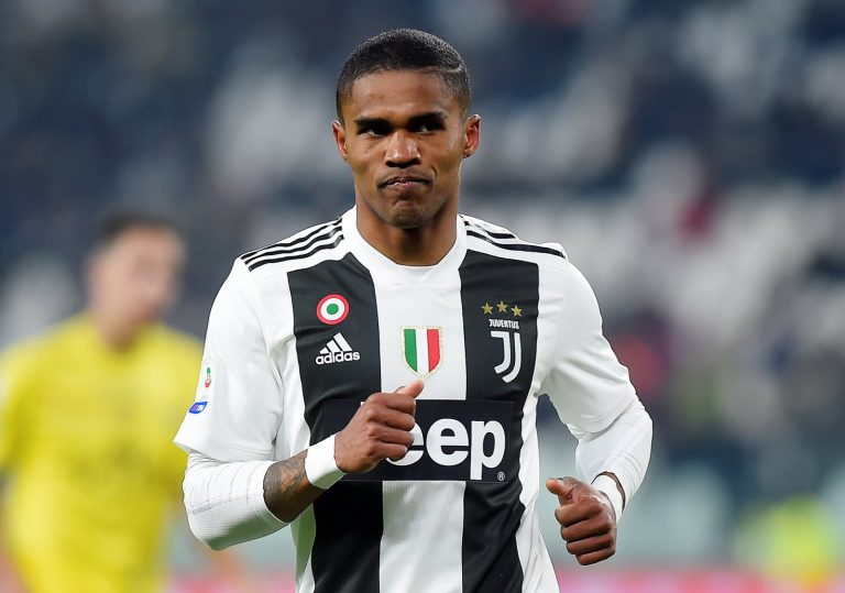Leeds United: Wolves make Douglas Costa move