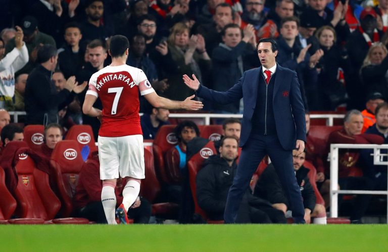 Arsenal fans take to Twitter to slam woeful Mkhitaryan