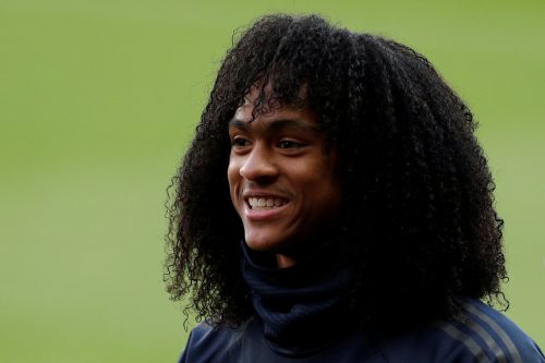 Manchester United: Fans deliver verdict on Tahith Chong after Chelsea snub
