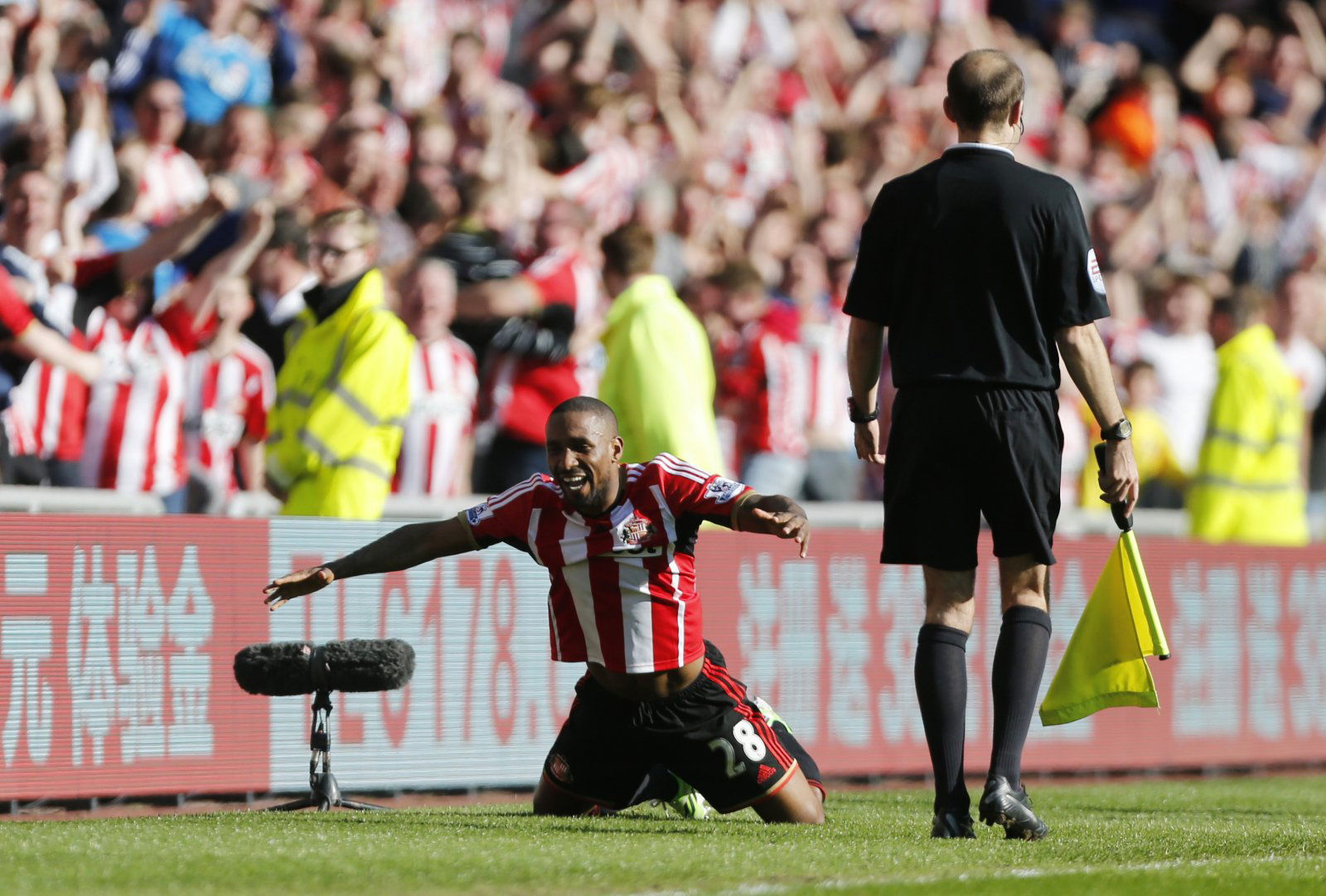 Best of Jermain Defoe: When Sunderland’s hero won them Tyne-Wear bragging rights - Best of