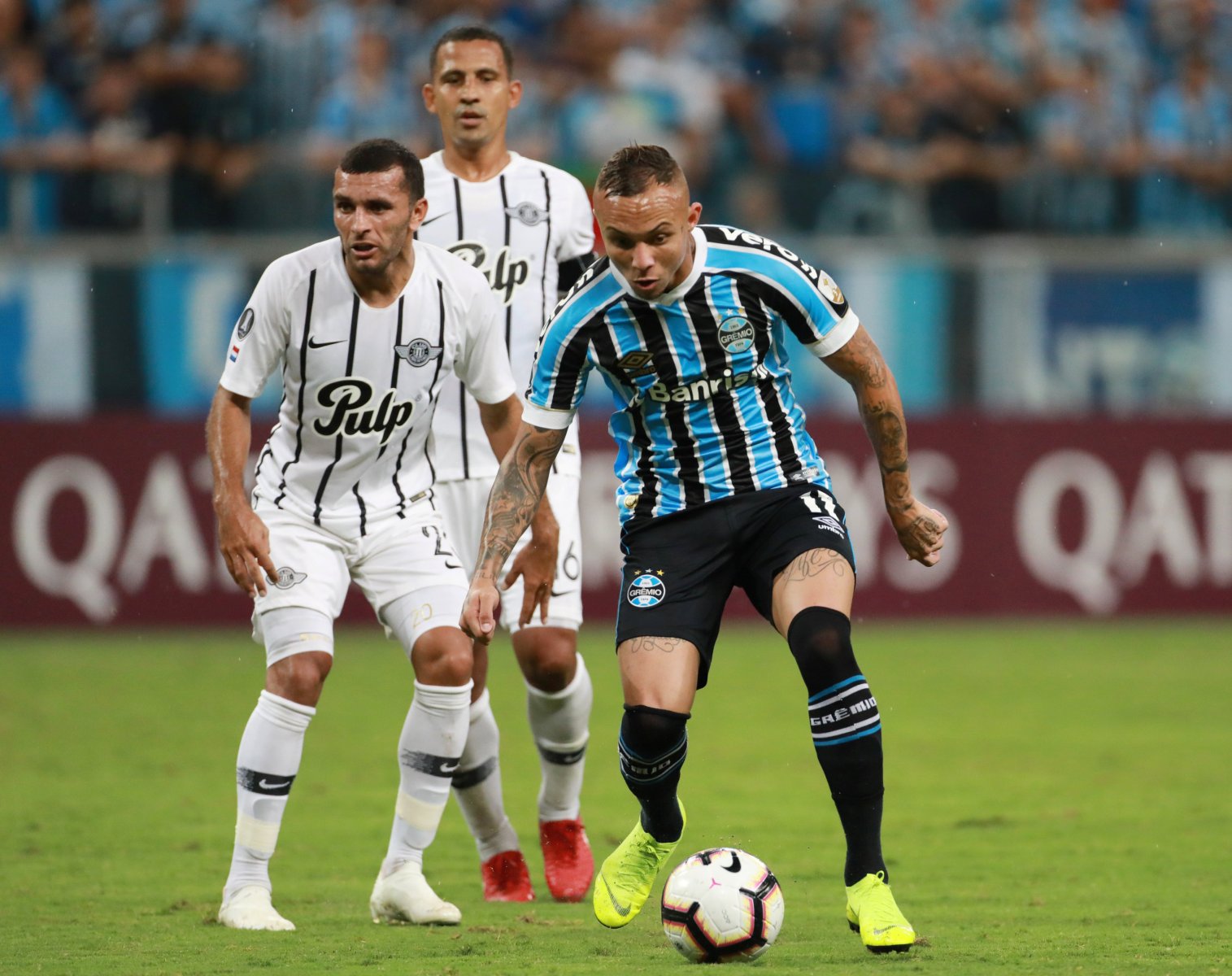 Arsenal Everton Soares Deal Edges Closer As Officials Jet To Brazil The Transfer Tavern