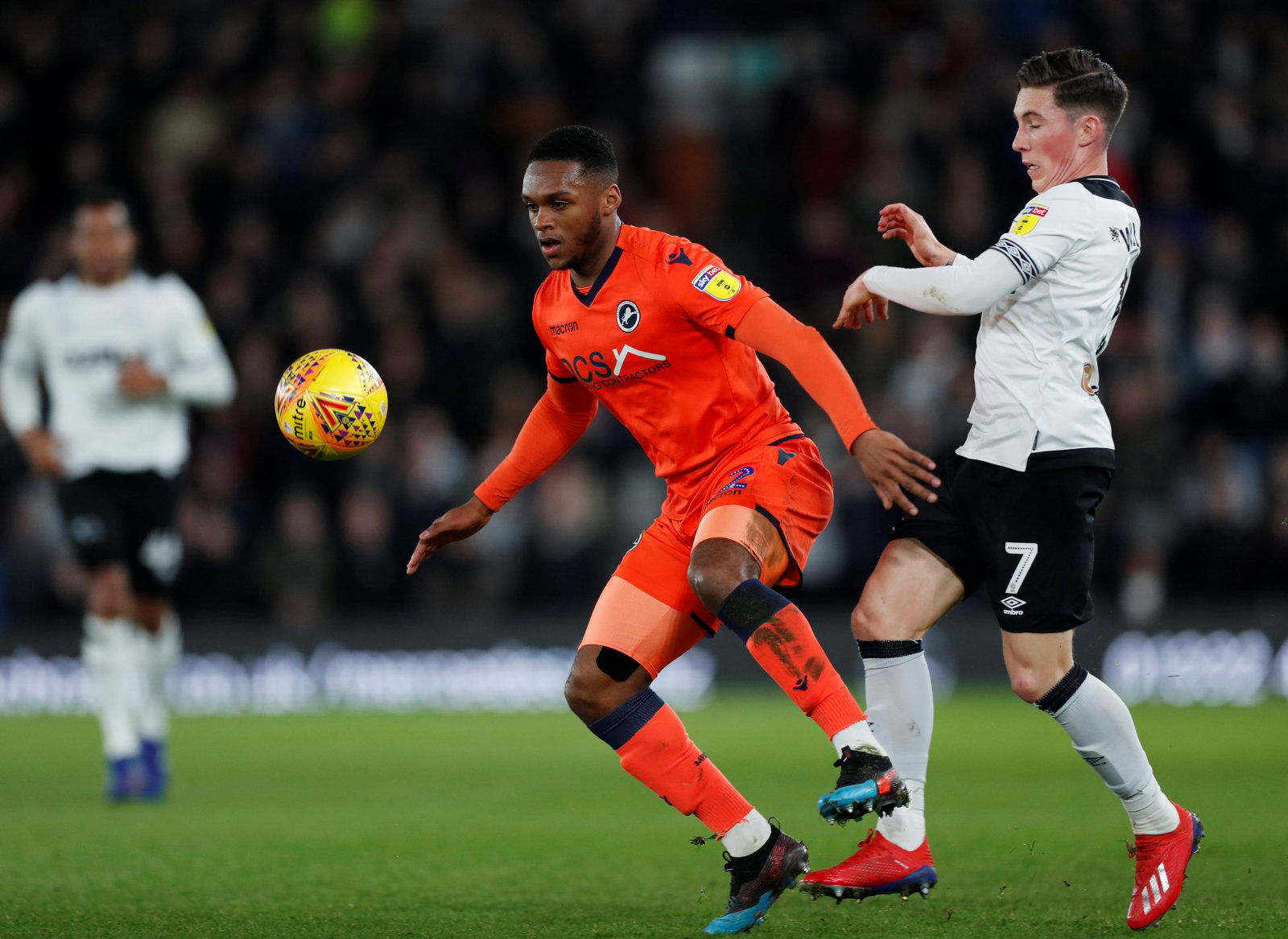 West Ham should be trying to raid Millwall all they can - West Ham