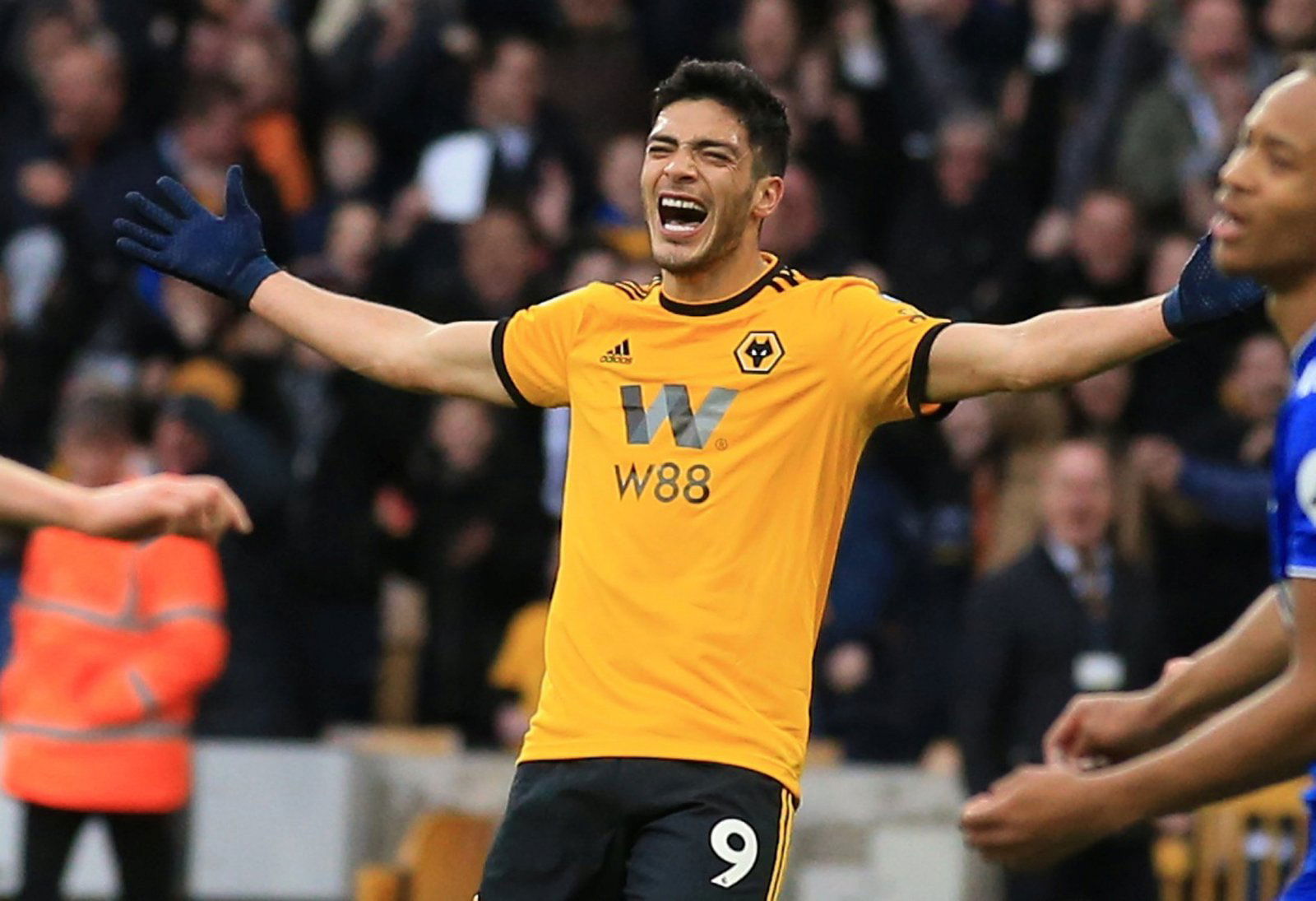 Wolves need to sign Raul Jimenez permanently from Benfica right away